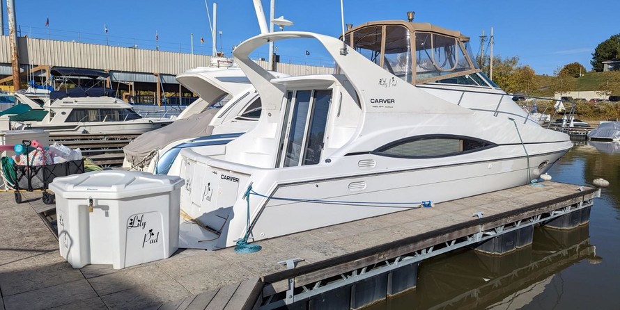 Carver 36 Mariner