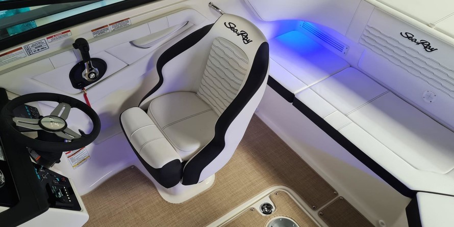 Sea Ray SPX 190
