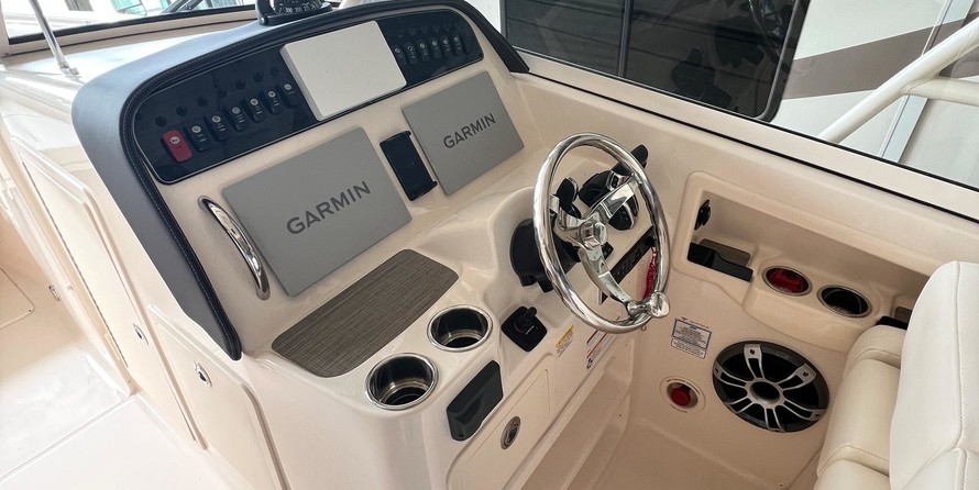 Grady-White Freedom 307