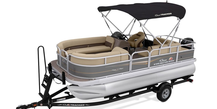 Sun Tracker Party Barge 18 DLX