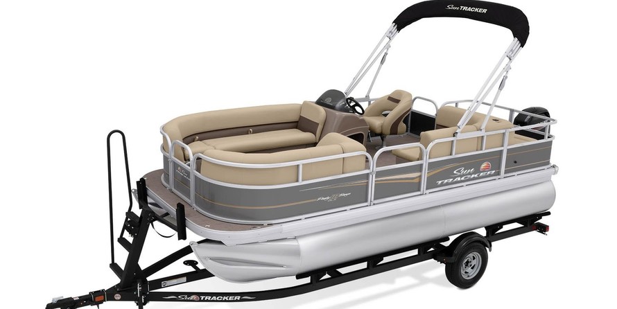 Sun Tracker Party Barge 18 DLX