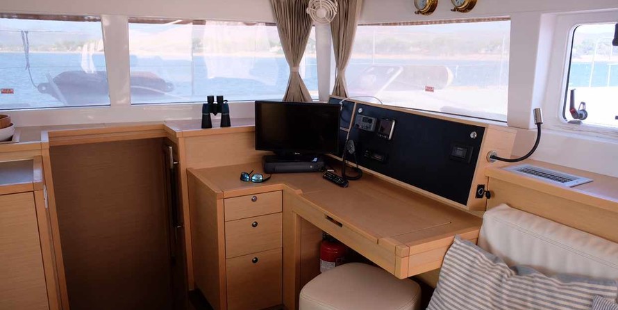 Lagoon 450 F