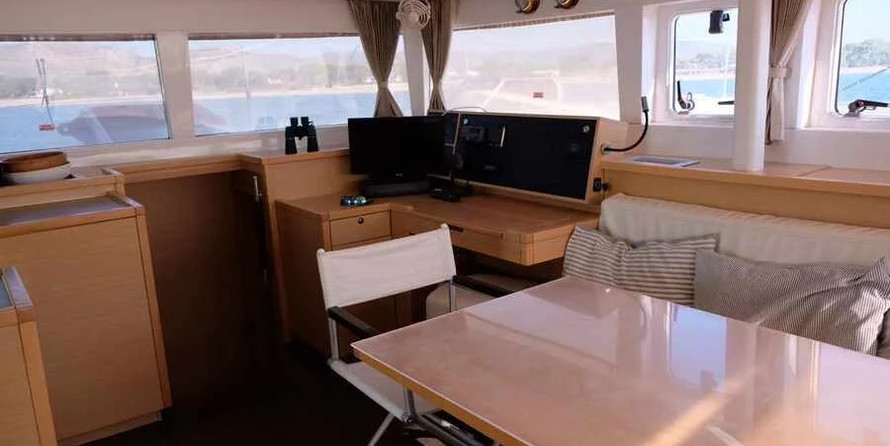 Lagoon 450 F