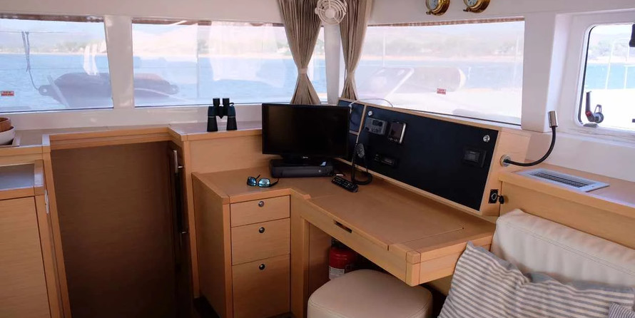 Lagoon 450 F