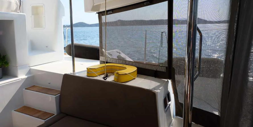 Lagoon 450 F