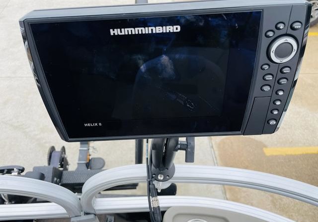 Sun Tracker Fishin Barge 20 DLX