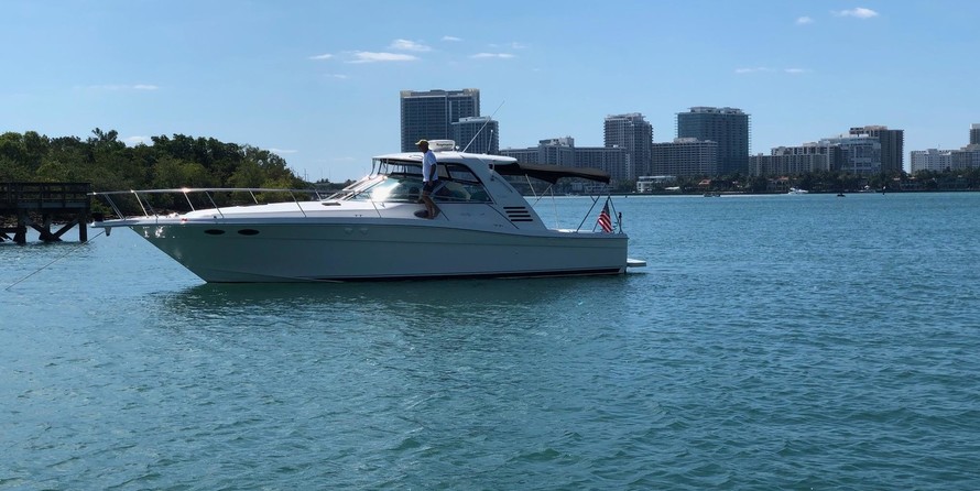 Sea Ray 37 Amberjack