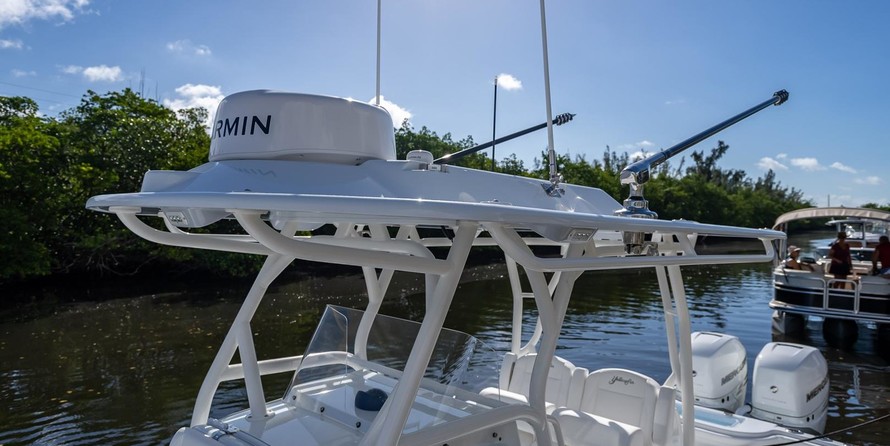 Yellowfin 32 offshore