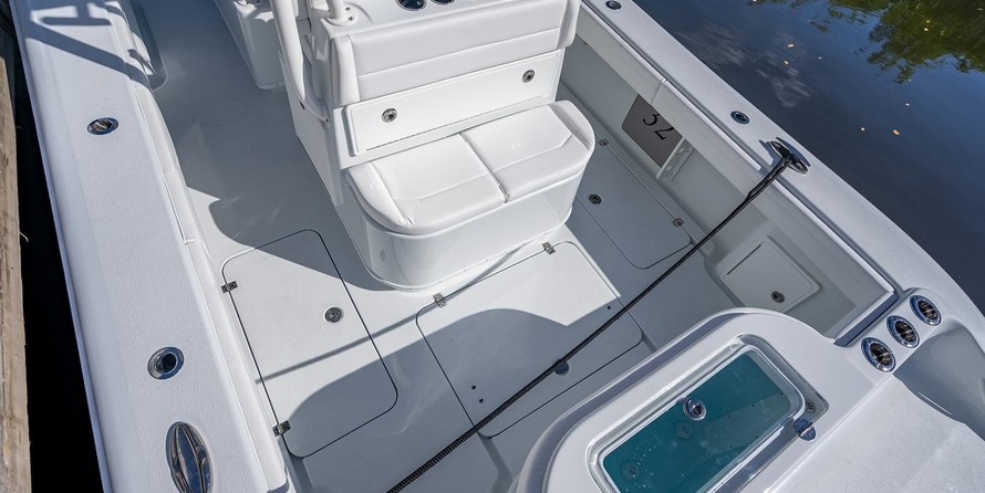 Yellowfin 32 offshore