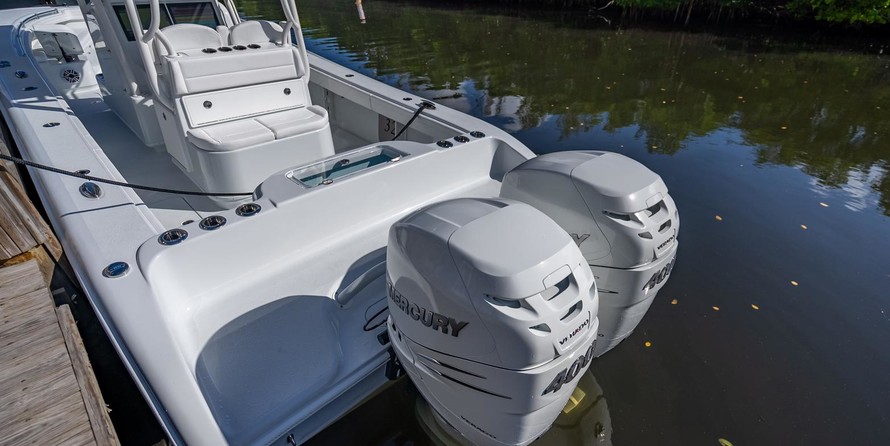 Yellowfin 32 offshore