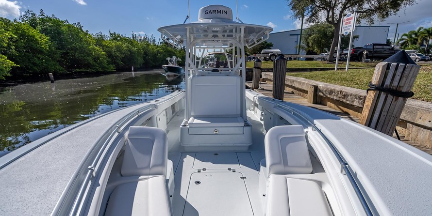 Yellowfin 32 offshore