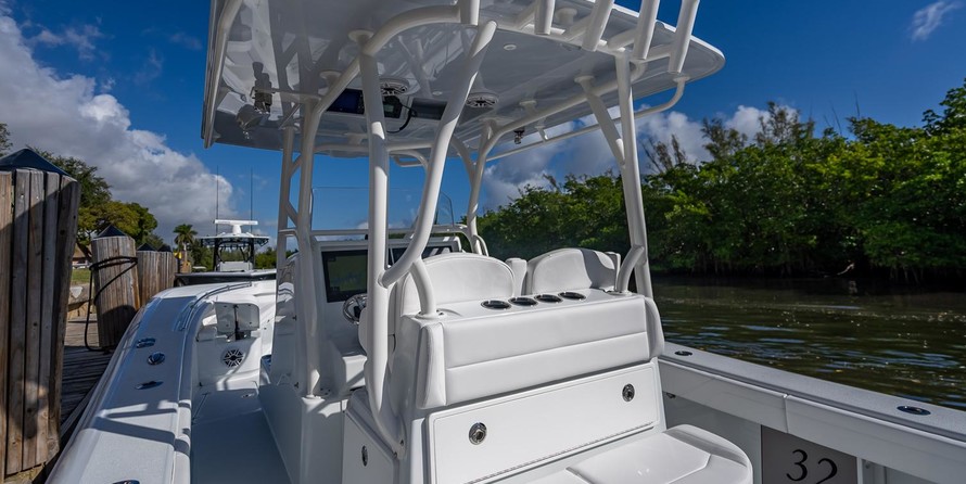 Yellowfin 32 offshore