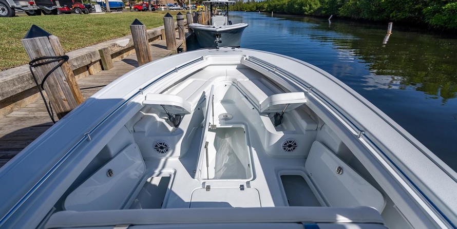 Yellowfin 32 offshore