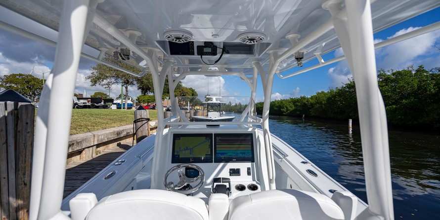 Yellowfin 32 offshore