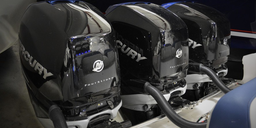 Fountain 38 center console te