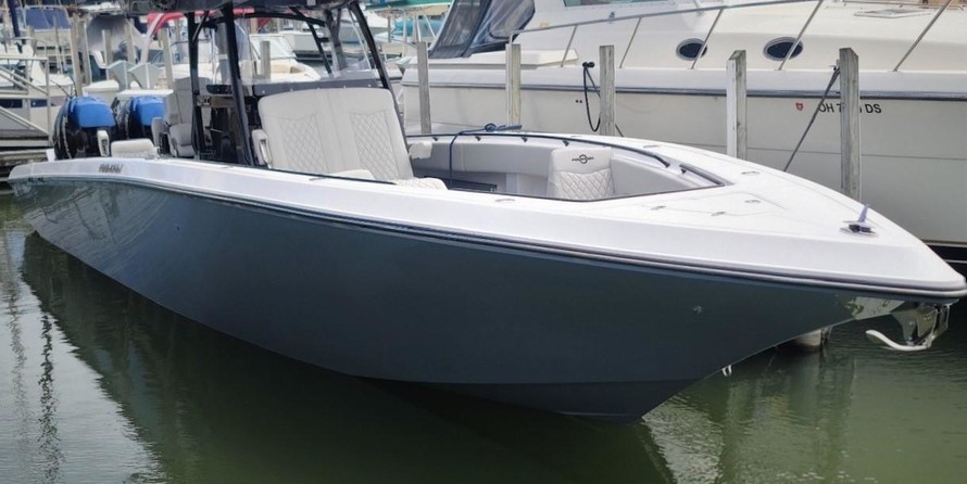 Fountain 38 center console te