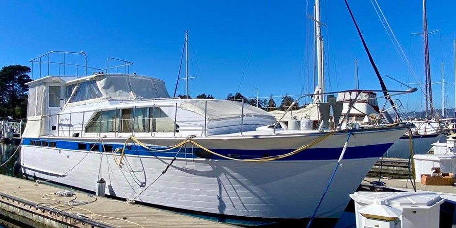Chris-Craft Constellation