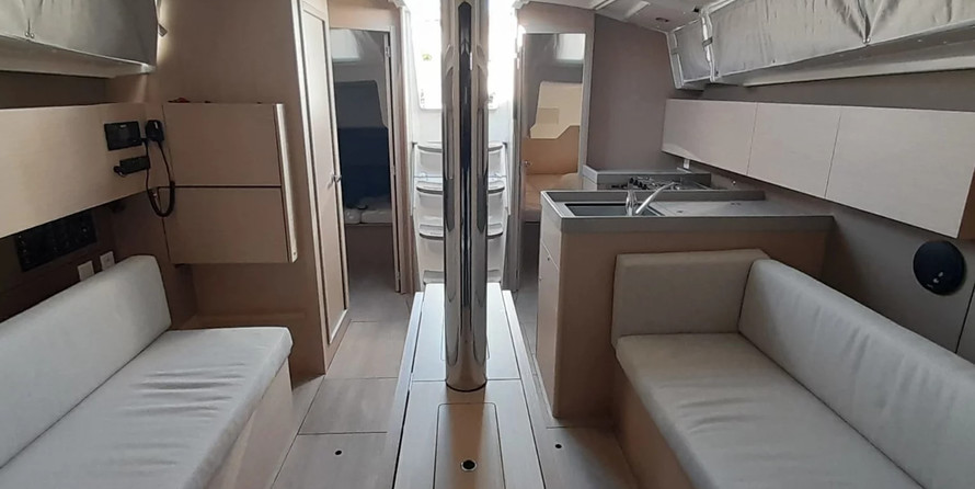 Beneteau Oceanis 35.1