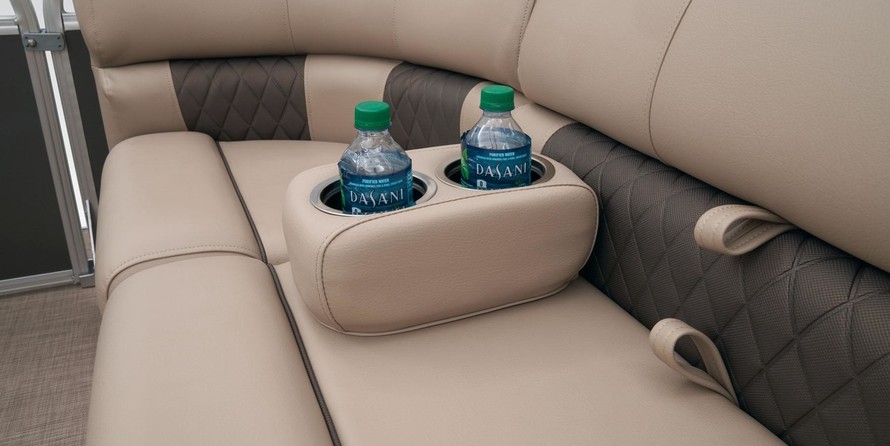 Sun Tracker Party Barge 22 DLX