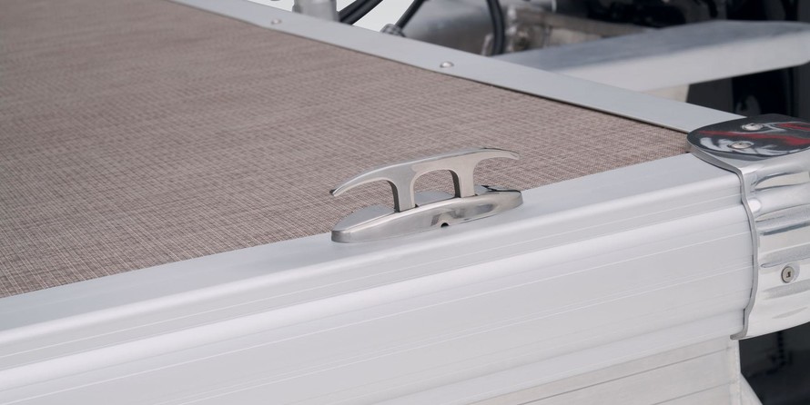 Sun Tracker Party Barge 22 DLX