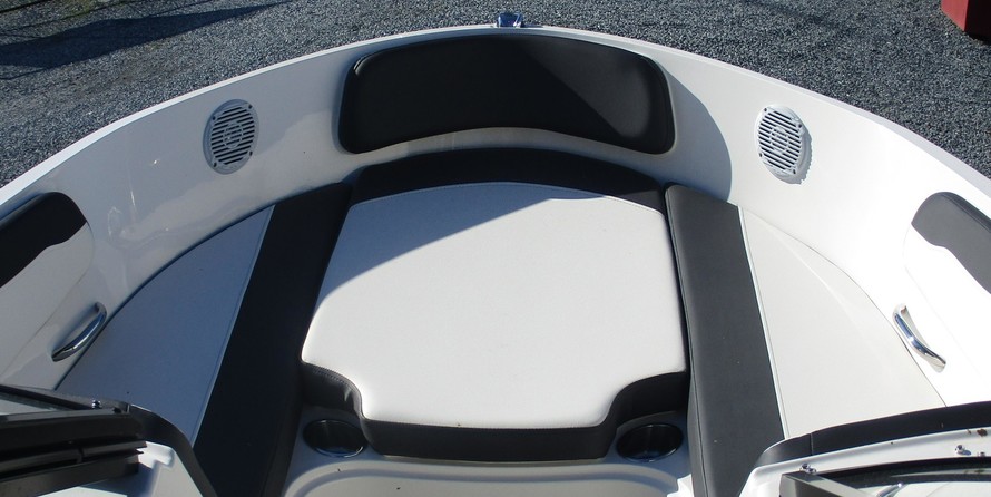 Bayliner VR6 BOWRIDER