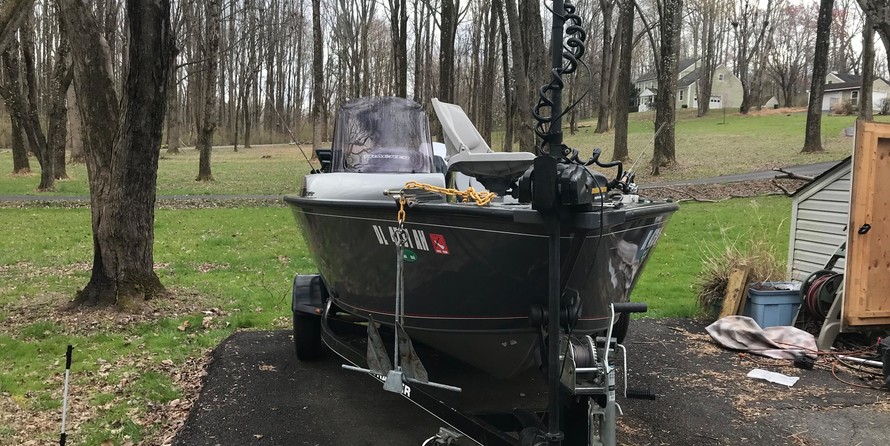 Tracker Pro Guide V-16 SC