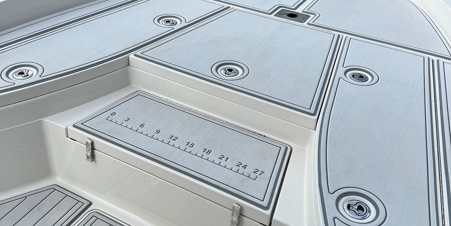 Ranger boats 2400 bay