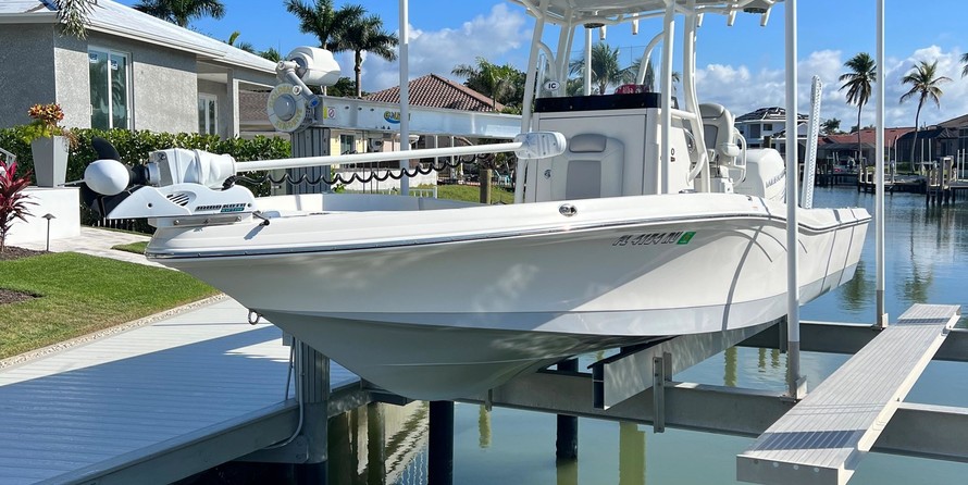 Ranger boats 2400 bay