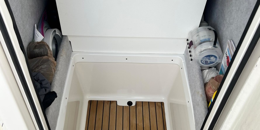 Ranger boats 2400 bay