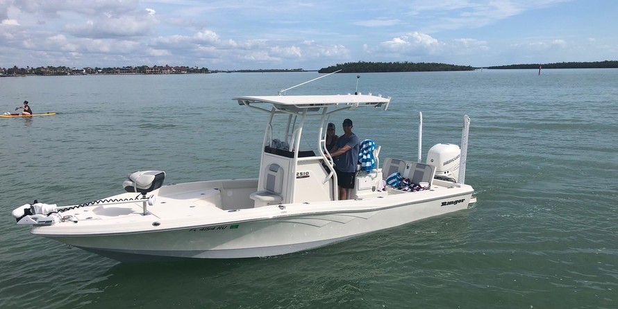 Ranger boats 2400 bay