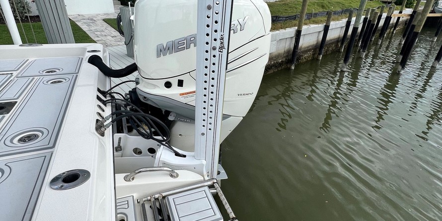 Ranger boats 2400 bay