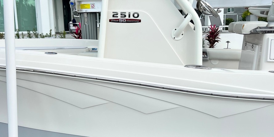 Ranger boats 2400 bay