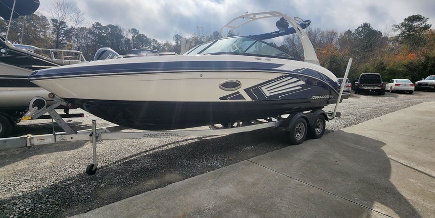 Chaparral 243 Vortex VRX