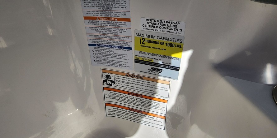 Chaparral 243 Vortex VRX