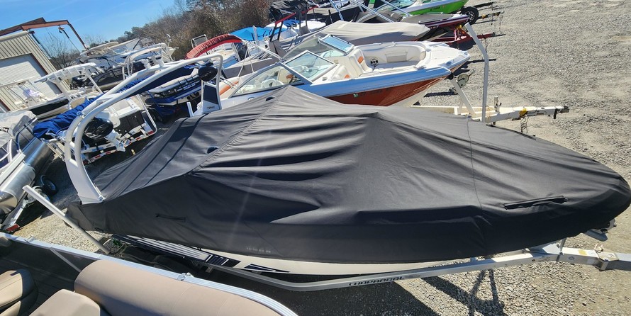 Chaparral 243 Vortex VRX