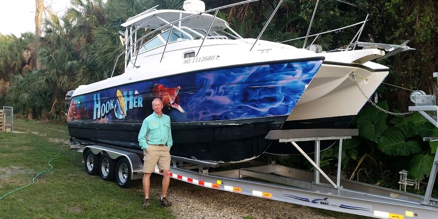 Glacier bay isle runner blue hull 2670