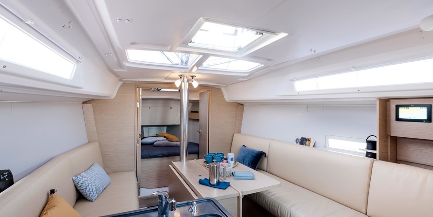 Dufour 32
