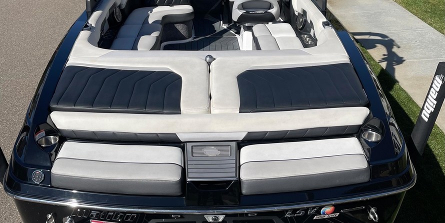 Malibu Wakesetter 25 LSV