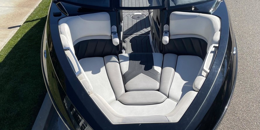 Malibu Wakesetter 25 LSV