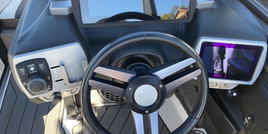 Malibu Wakesetter 25 LSV