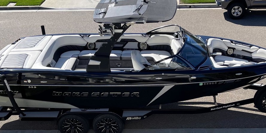 Malibu Wakesetter 25 LSV