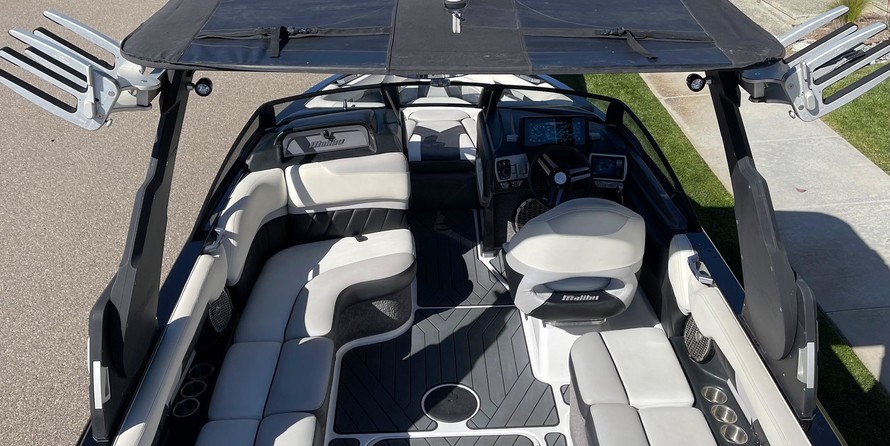 Malibu Wakesetter 25 LSV