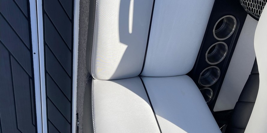 Malibu Wakesetter 25 LSV