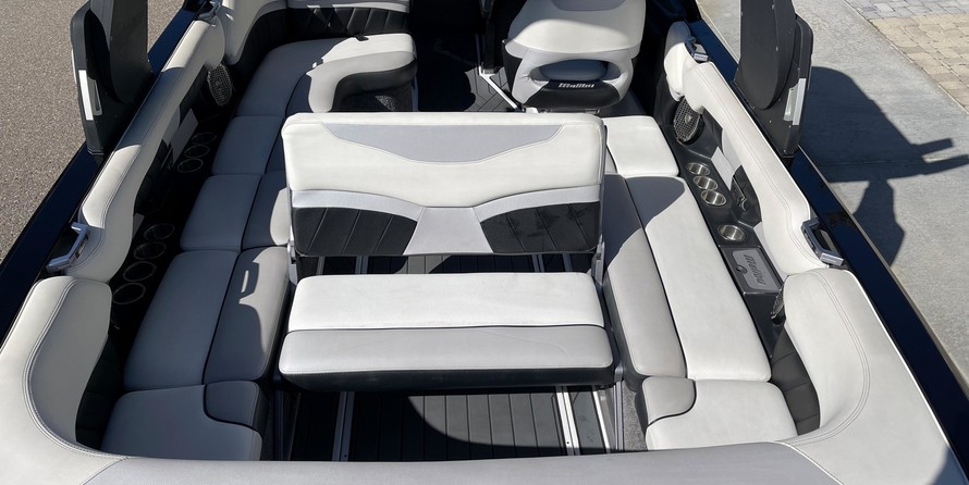 Malibu Wakesetter 25 LSV