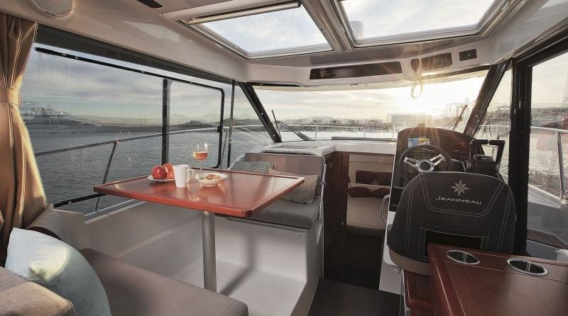 Jeanneau Merry Fisher 895