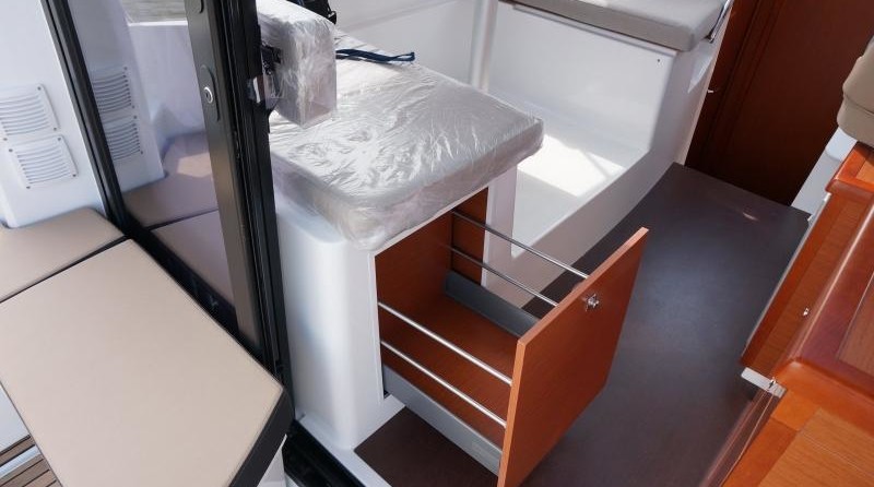 Jeanneau Merry Fisher 895