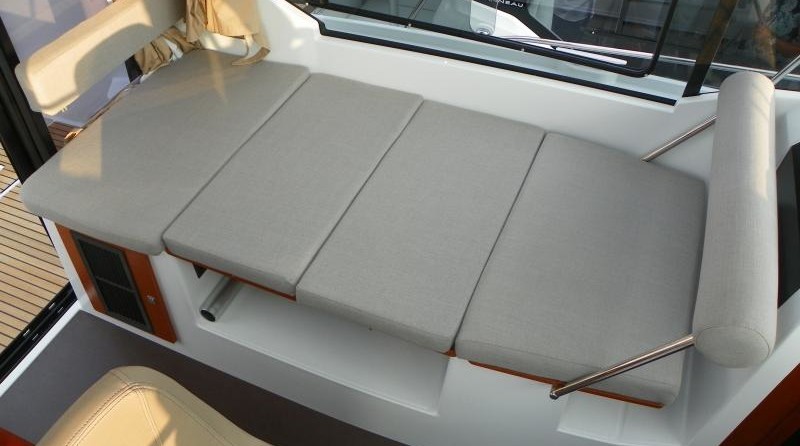 Jeanneau Merry Fisher 895