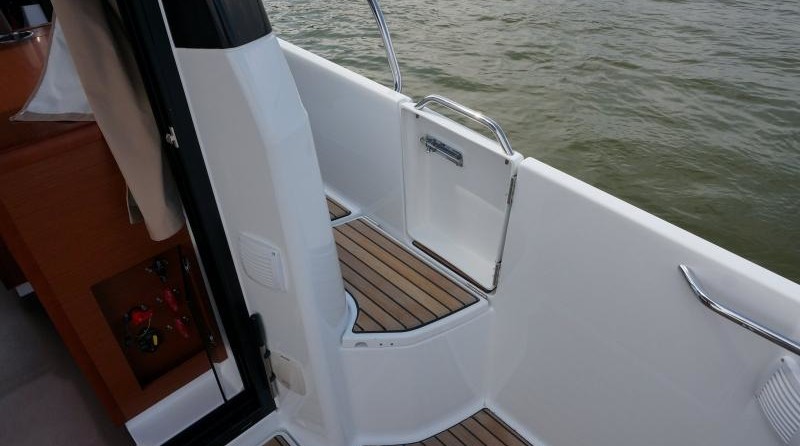 Jeanneau Merry Fisher 895