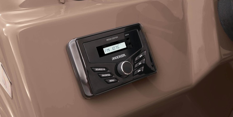 Sun Tracker SportFish 22 DLX