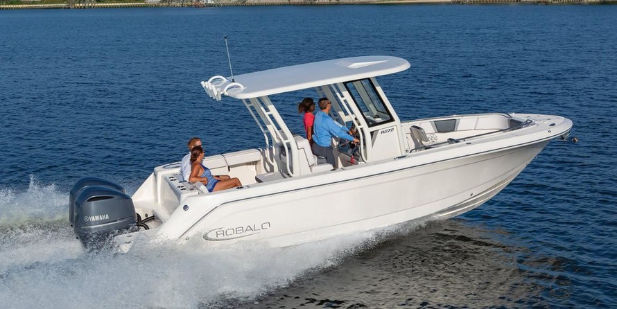 Robalo centre console r272